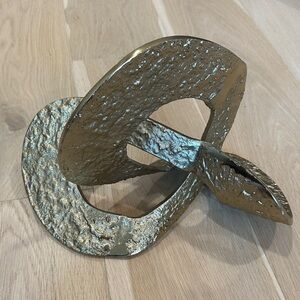 Decorative Abstract Interlocking Metal Sculptural Accent in Metallic Gold